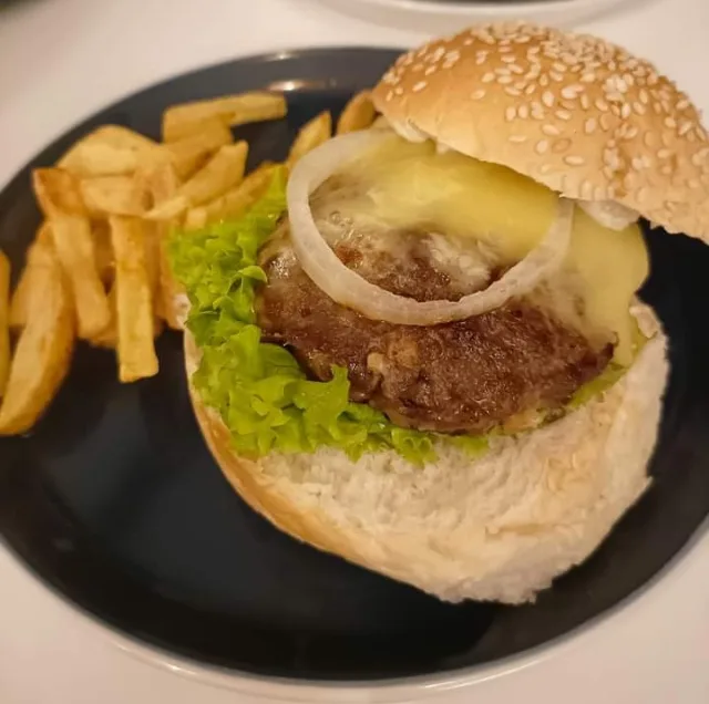 Beef Burger with Fries