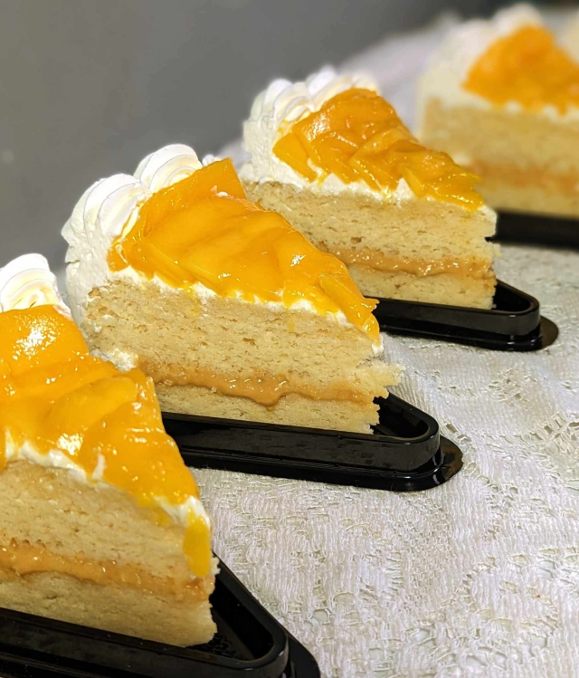 Mango Caramel Sliced Cake