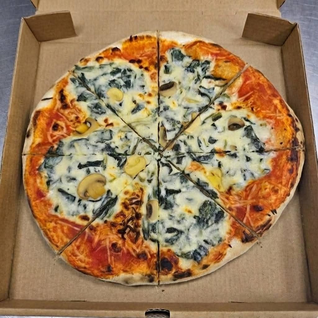 Spinach and Creamcheese - Neapolitan-Style Pizza