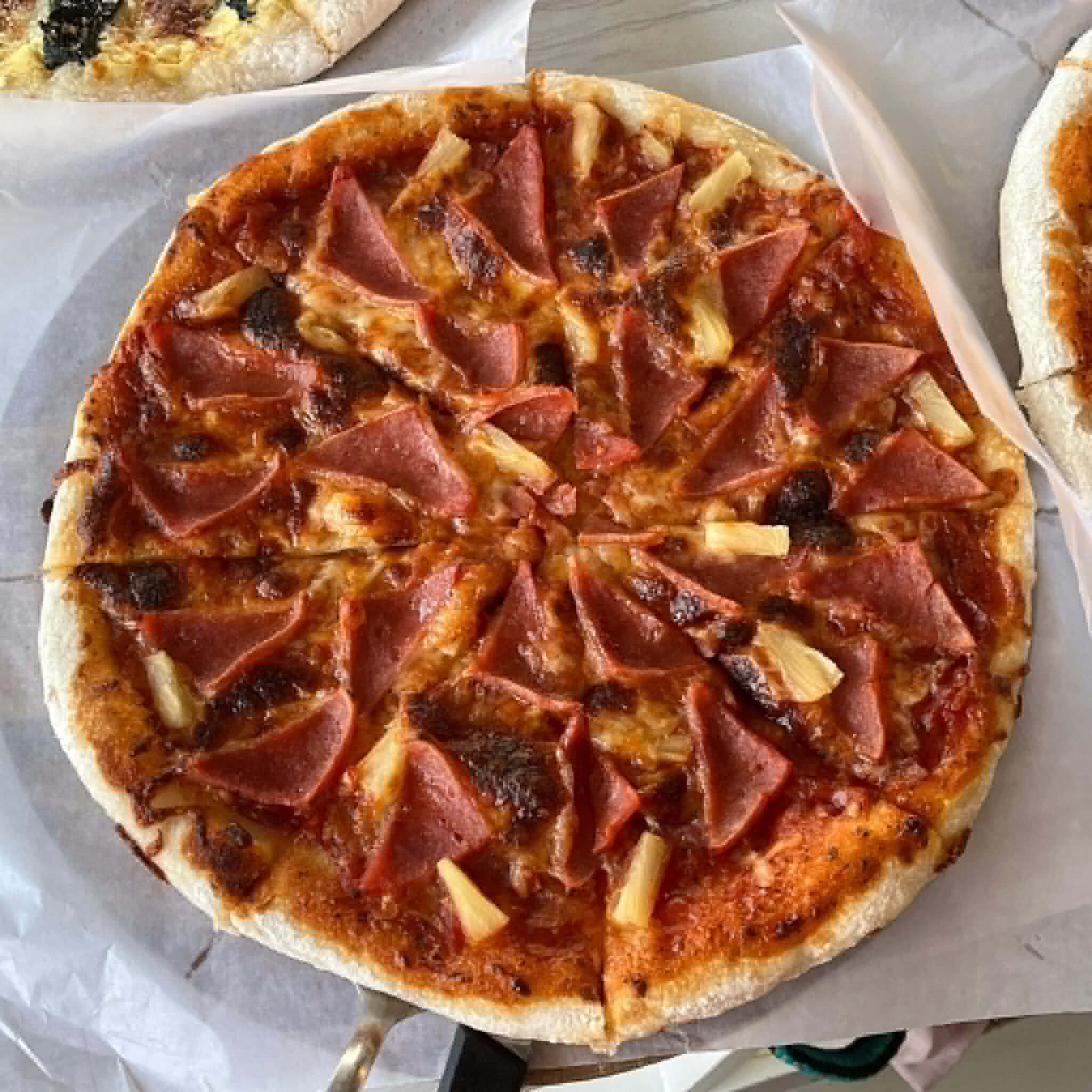Hawaiian Pizza (12 Inches)