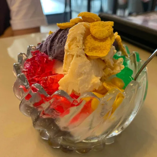 Halo-Halo