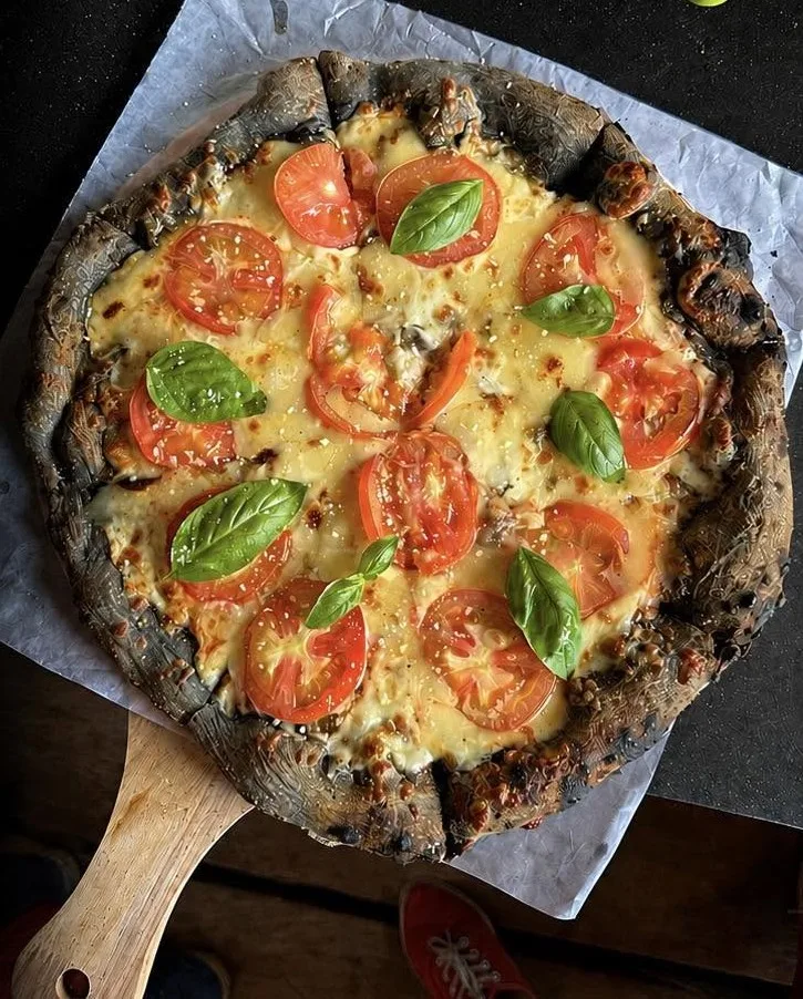 Tomato & Basil Pizza