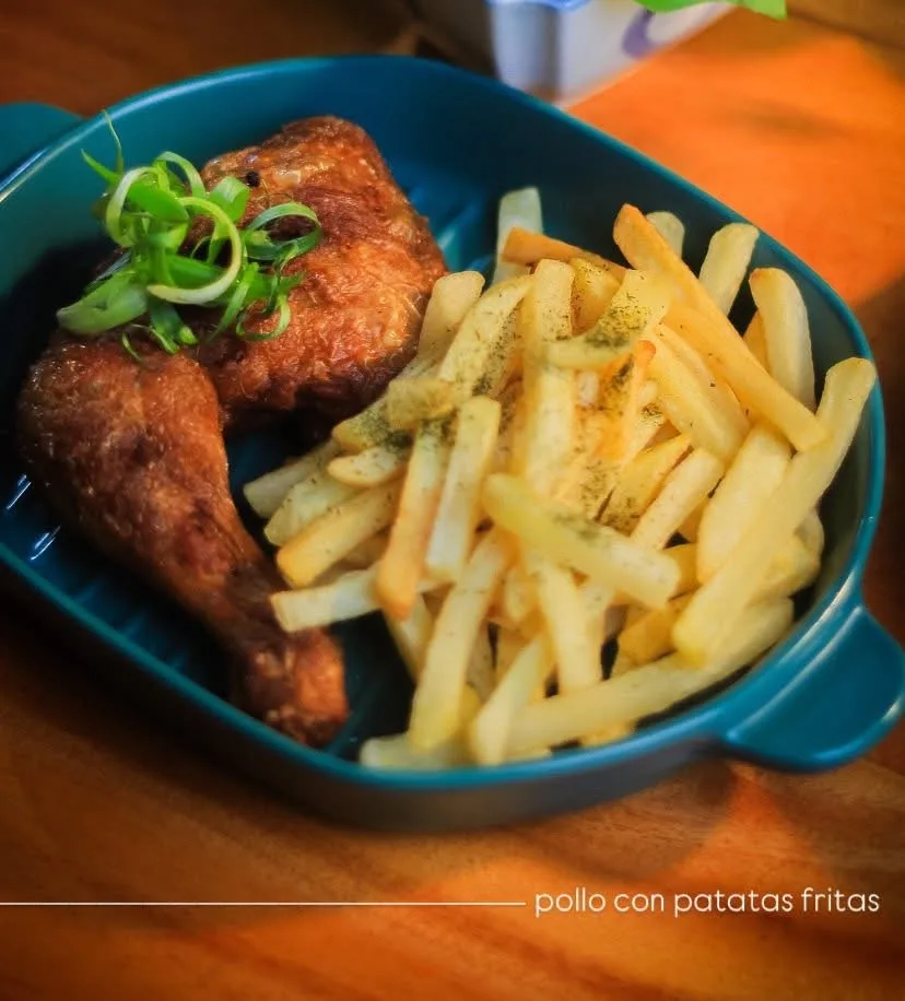 Pollo con Papas Fritas ( Chicken & Fries)