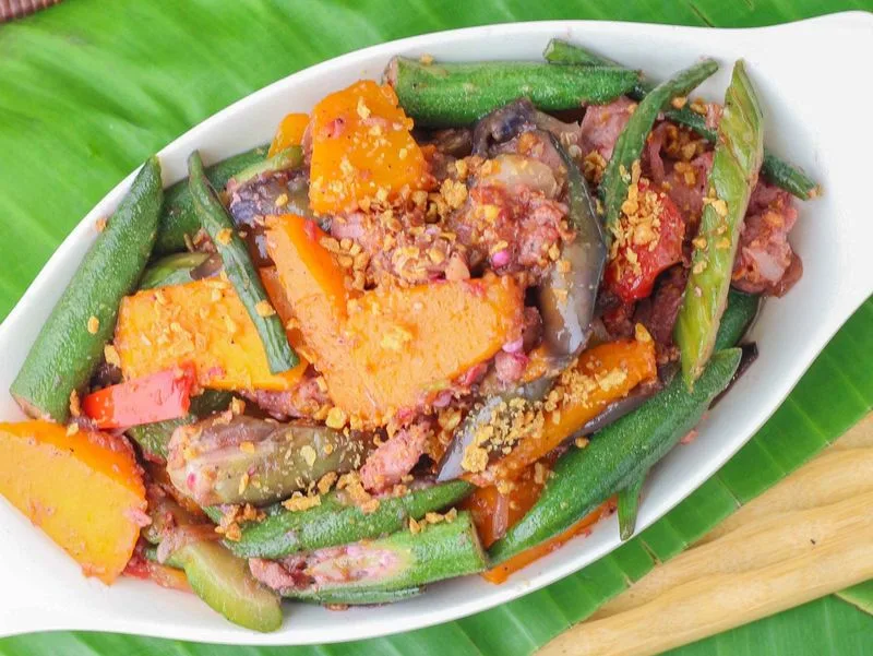 Tuna Pakbet