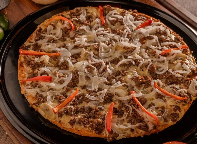 BEEF & MUSHROOM PIZZA