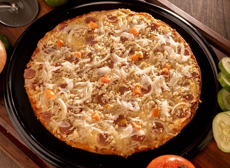 CHICKEN GARLIC PIZZA